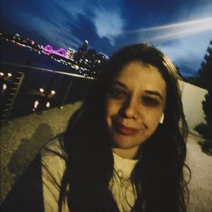 Meet your Posher, Kayla